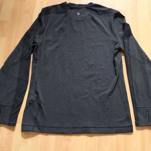 Lululemon Athletica Men's Longsleeve Gray Shirt